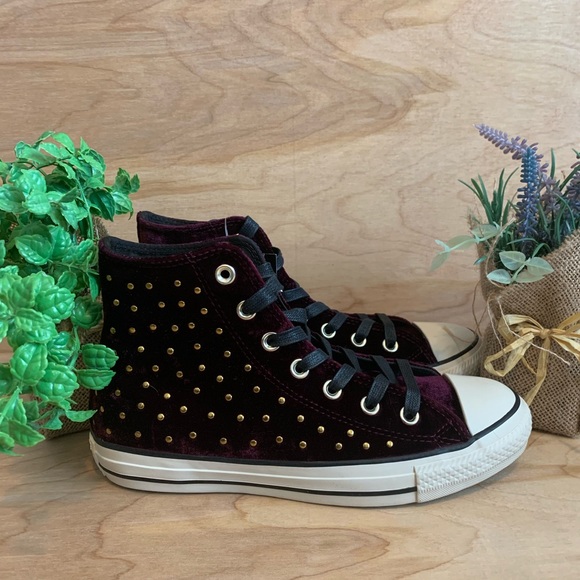 SOLD 💕NEW Converse Chuck Taylor All Star Velvet - Picture 4 of 8
